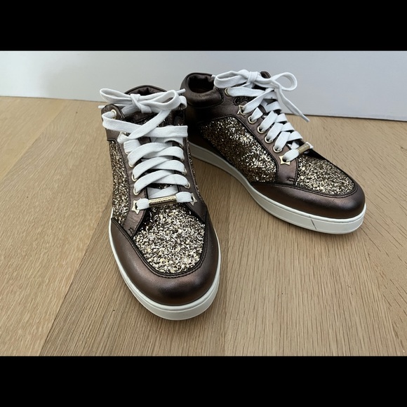 These are Jimmy Choo shoes. Made in Italy. They are a size 36. - Picture 4 of 11